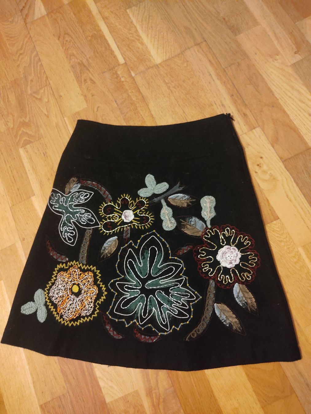 Desigual Gonne: Jupe Desigual stylée 34 – Usato da Bern venduto da Celinesim99