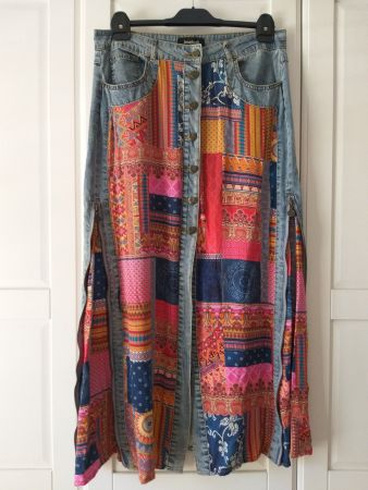 DESIGUAL Jupe / Rock taille / Grosse 40 CH (42 EUR)
