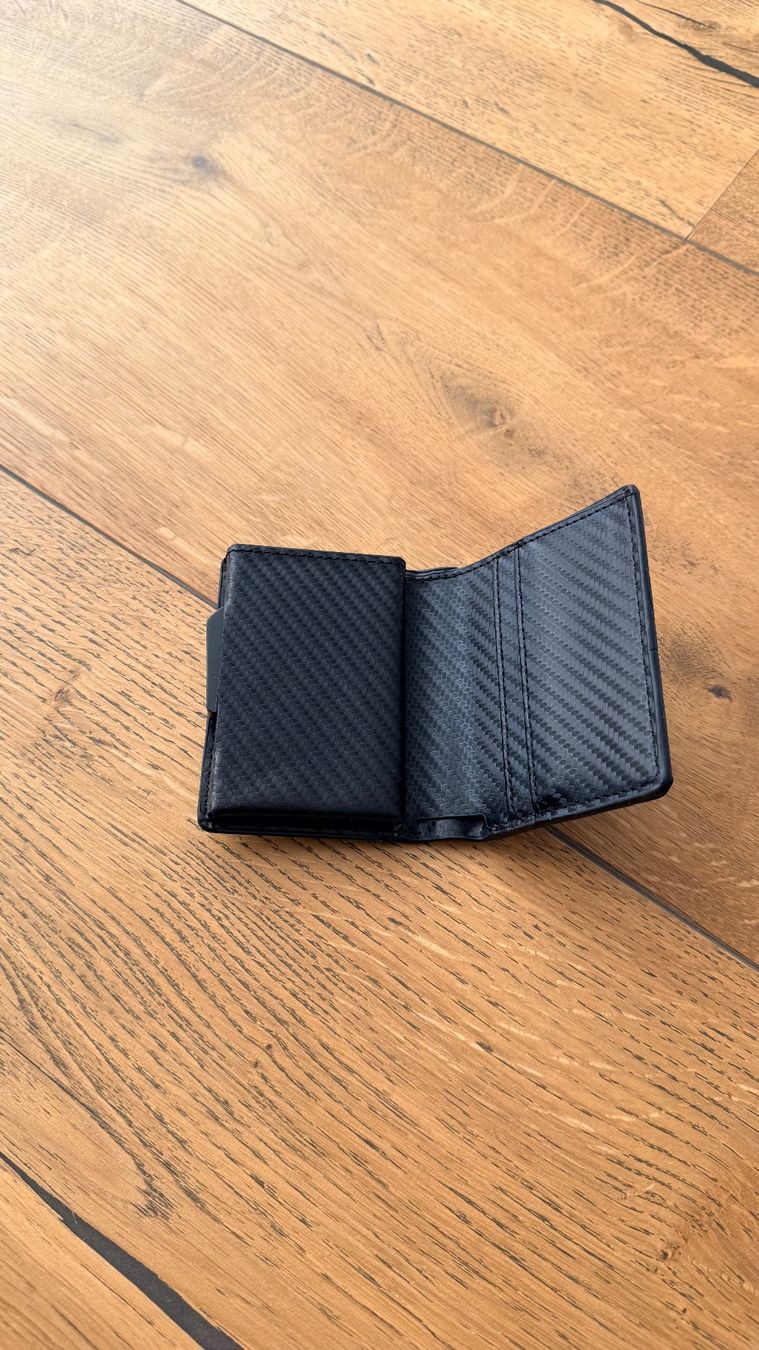 Portafogli: Wallet – Nuovo (secondo la descrizione) da Steffisburg venduto da Ryanayr 1