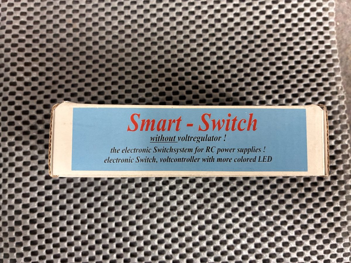 Powerbox Systems Télécommandes: PowerBox Systems Smart Switch senza voltregolatore nuovo – Neuf avec emballage d'origine à Morbio Inferiore par Frio76