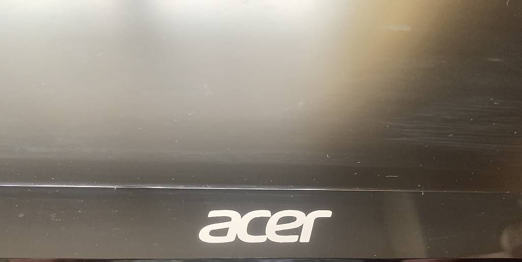 Ecrans: PC Bildschirm ACER – D'occasion à Lütisburg Station par ilo_w8vk
