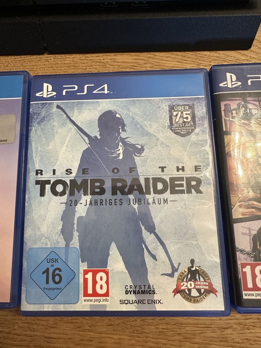Sony Konsolen: Sony PS4 + 4 Controller + 3 Spiele + 2 Ladestationen – Gebraucht aus Zürich von mjay9211 5