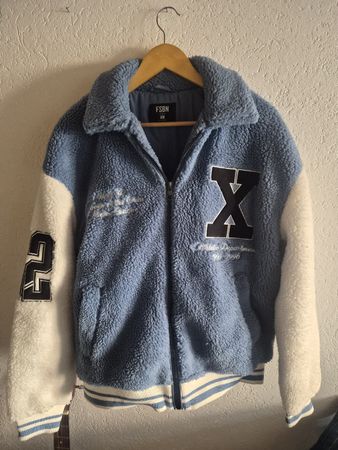 Veste Teddy bleu et blanc manches longues taille L