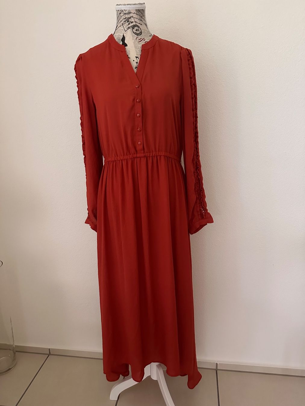 Mint & Berry Vestiti: Mint&berry Kleid Grosse 38 – Nuovo (secondo la descrizione) da Alpnach Dorf venduto da ljusja 7