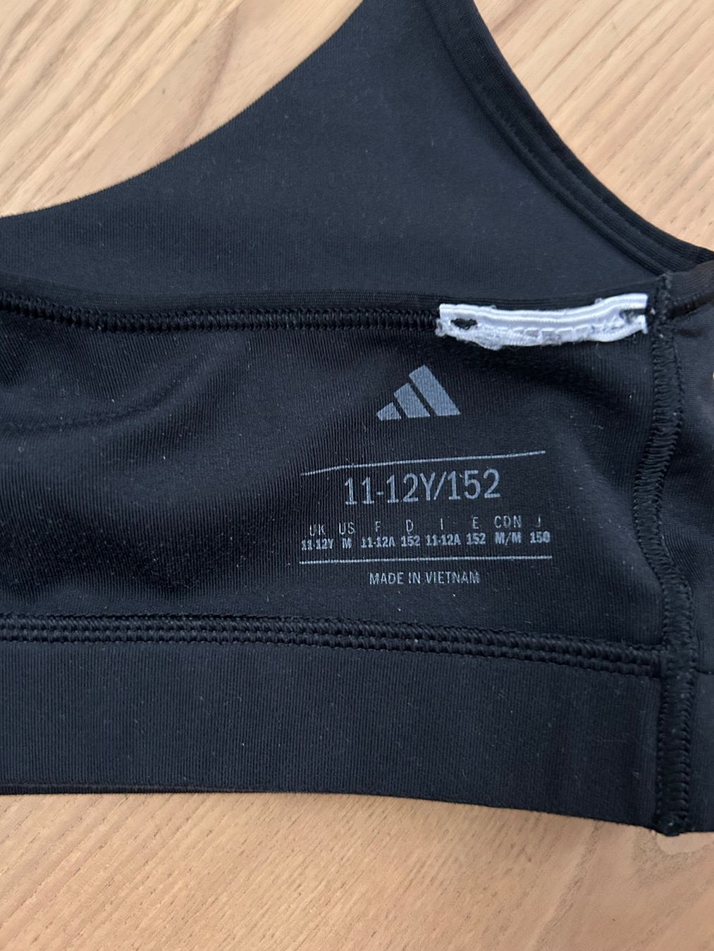 Adidas Blusen, T-Shirts & Tops: Adidas Top 152 – Gebraucht aus Neftenbach von joell01 4
