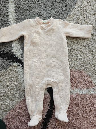 Benetton. Size 62. Bunny Motif. new!