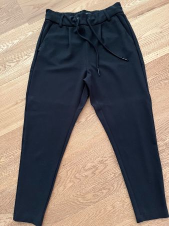schwarze Stretch - Stoffhose von Only