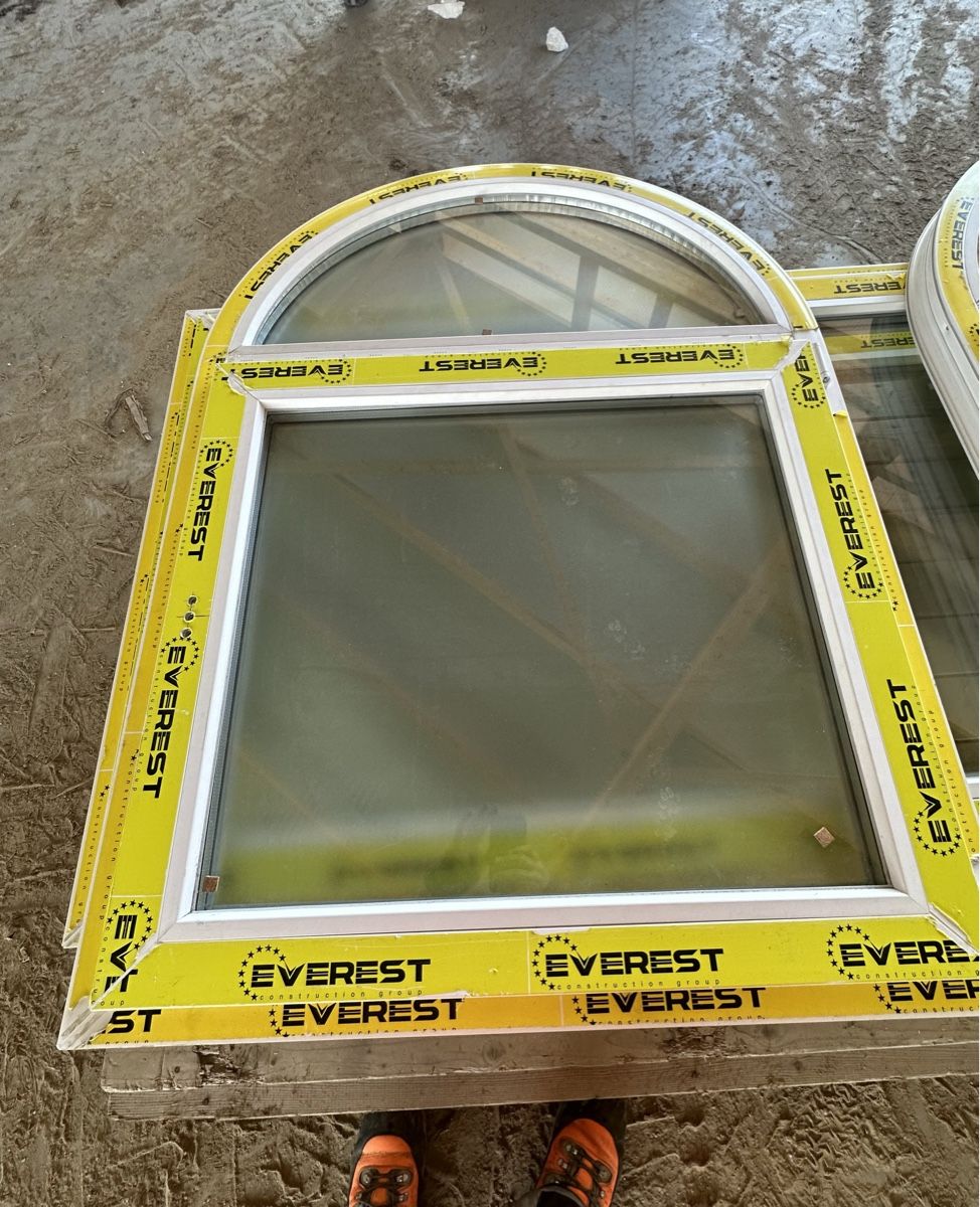 Finestre: Fenster mit Rundbogen Milchglas neu – Usato da Deitingen venduto da RK68