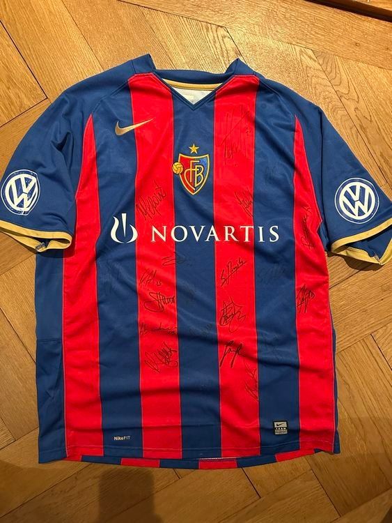 Nike Leibchen & Hosen: Fc Basel Trikot signiert – Gebraucht aus Oberglatt ZH von Sandro0124