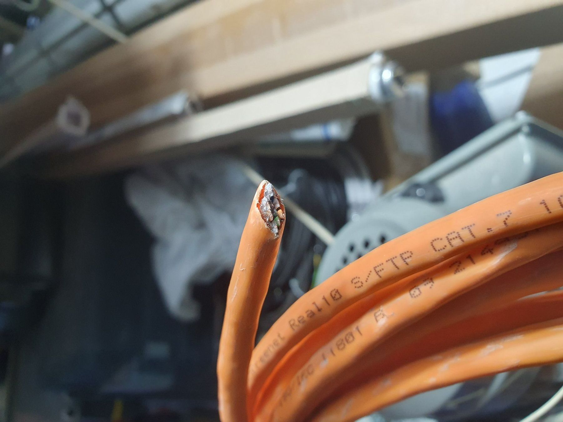 Dätwyler Cavi: LAN Verlegekabel Datenkabel Kat7 Cat7 7m UKV – Usato da Zürich venduto da Alibaba1234 2