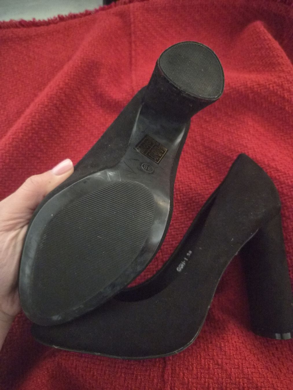 Scarpe da donna: ✨ Elegante Business-Pumps mit Absatz – Nuovo e nell'imballaggio originale da Thun venduto da inuyasha93 1