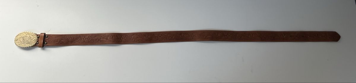 Gürtel: Western Belt Leather Brown Embossed Pattern Good Condition – Neu (gemäss Beschreibung) aus Saland von ele_vc96 5