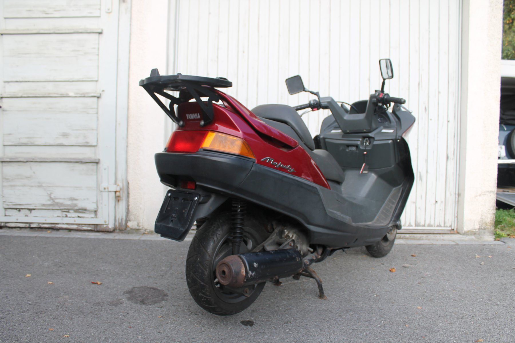 Yamaha Scooters: Yamaha Majesty 250 Roller Scooter – Gebraucht aus Wald von  5