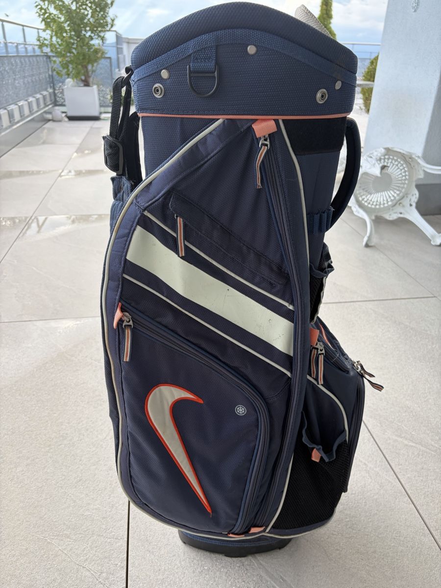 Nike Taschen: Golfcartbag Nike – Gebraucht aus Zürich von brepo74