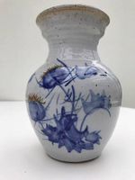 Joli vase en céramique émaillée signé