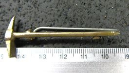 EISPICKEL BERGSTEIGER ANSTECKNADEL ALT VINTAGE OLDI ANTIK