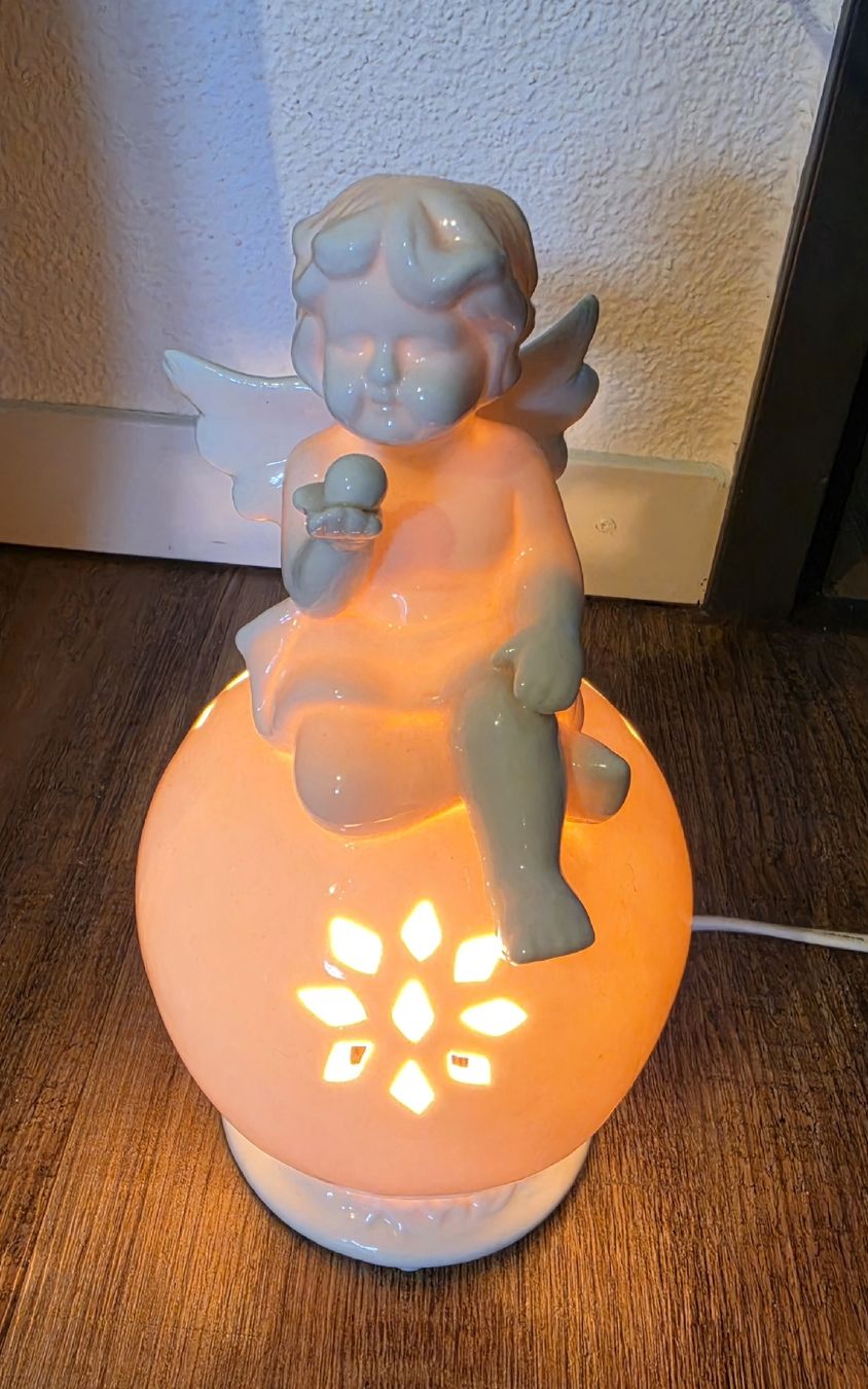Lampade: Engels-Lampe 21cm hoch, Keramik – Usato da Galgenen venduto da jen_v552 1