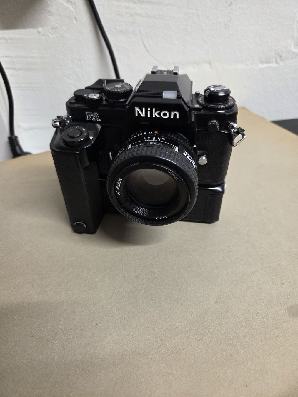 Nikon Fotocamera: Nikon FA Spiegelreflexkamera mit Objektiv – Usato da Dietikon venduto da Allegra34 7