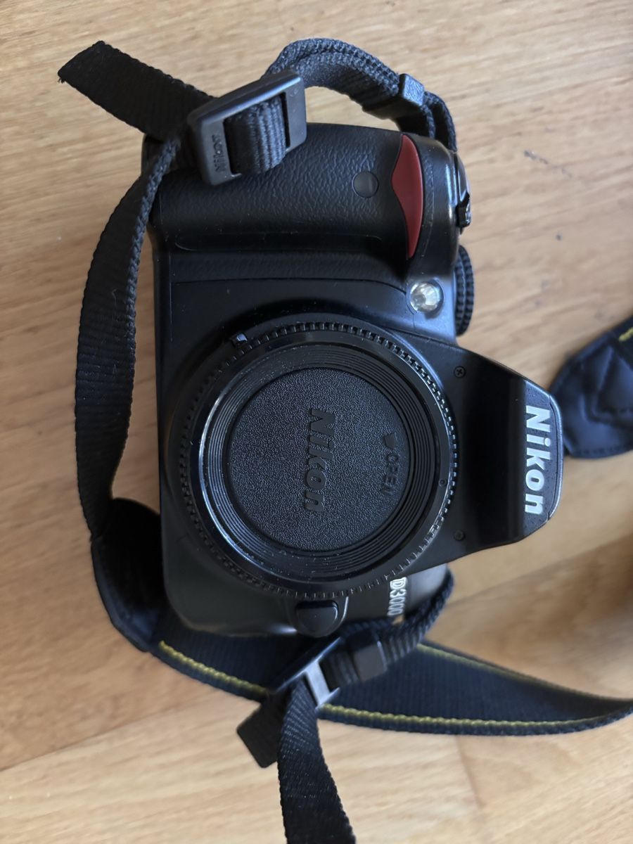 Nikon Kamera: Nikon D3300 DSLR camera with accessories good condition – Gebraucht aus Bern von bos_kh75 1