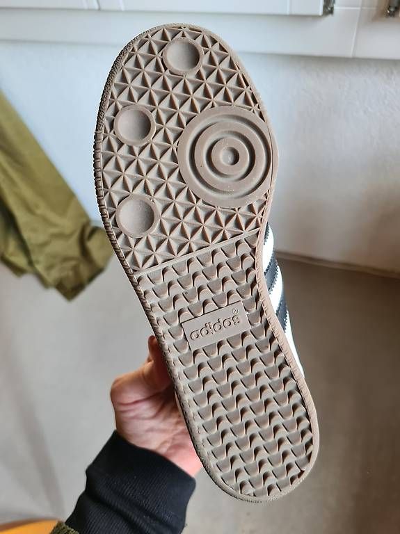Adidas Scarpe da donna: ADIDAS Samba – Usato da Heimisbach venduto da Rotflengel 2