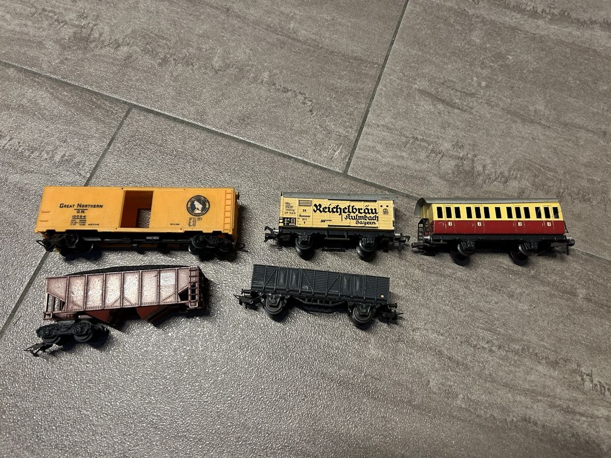 Märklin Modelleisenbahnen: Märklin lot rails et trains locomotives – Gebraucht aus Lausanne von Weber1007 6