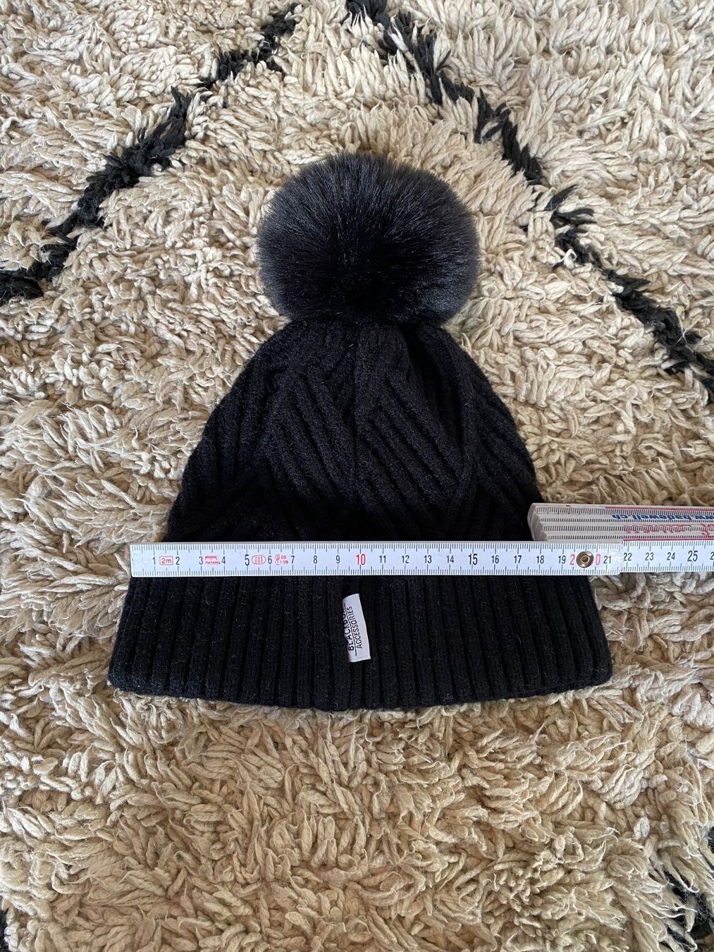 Hüte, Mützen & Caps: Schöne Mütze neuwertig – Neu (gemäss Beschreibung) aus Buchs ZH von crazyhandbaggirl123 3