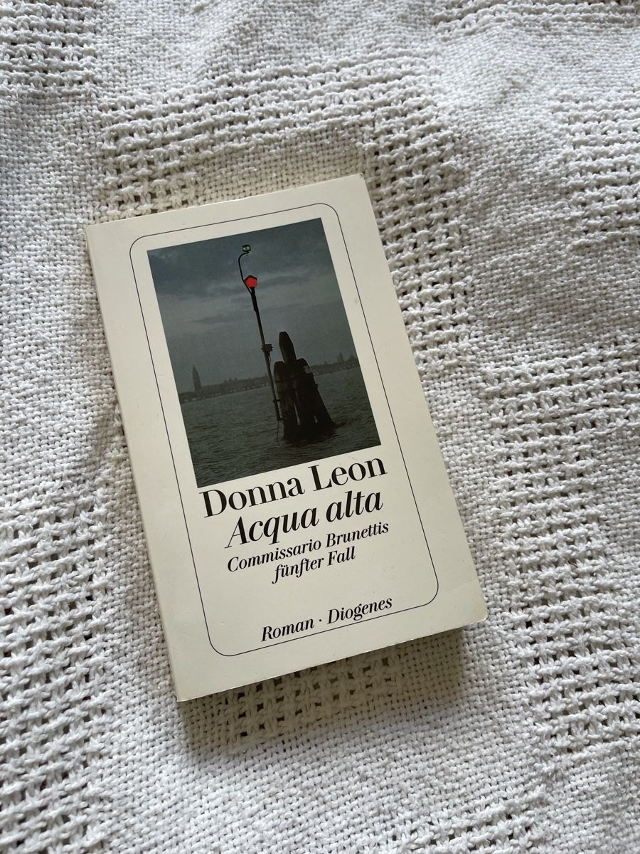 Libri: Buch Donna Leon - Aqua Alta / Brunetti 5 – Usato da Gondiswil venduto da lor_2rkz