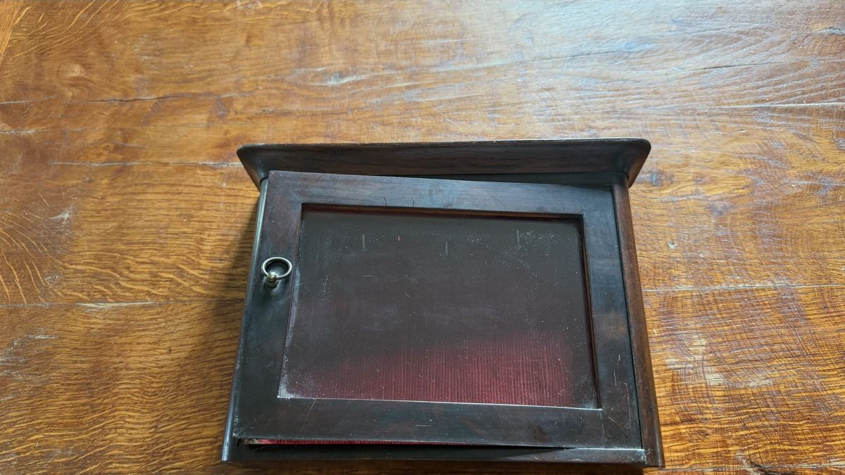 Vetrine: Kleine Vitrine Wandvitrine antik – Usato da Riedholz venduto da Frettchen63 7