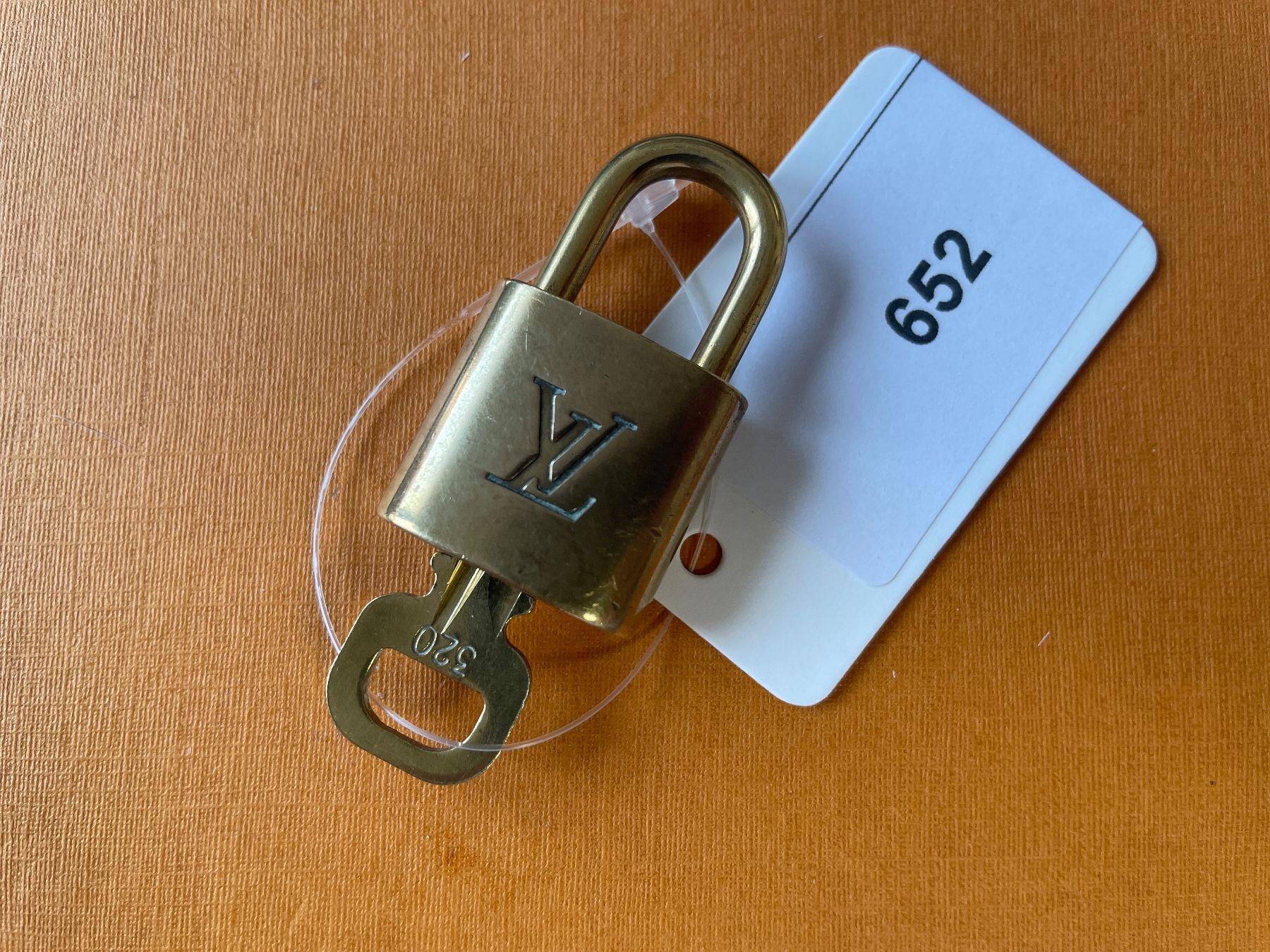 Lucchetti: Louis Vuitton Schloss - Nr. 652 – Usato da Hittnau venduto da LuxAndMore