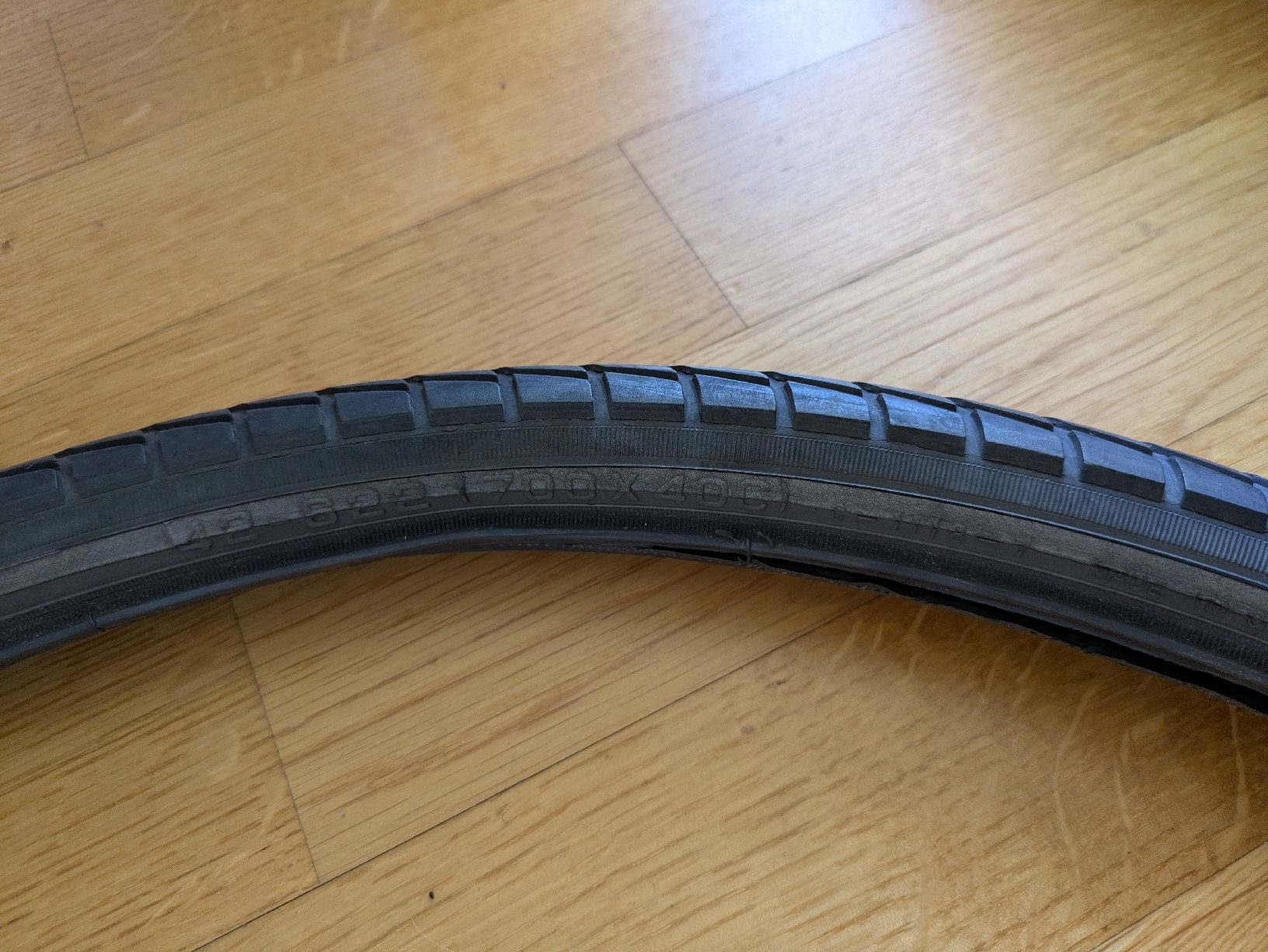 Pneumatici & Ruote complete: Veloreifen, 28 Zoll, neu – Nuovo (secondo la descrizione) da Goldau venduto da mmr_f7s9 4