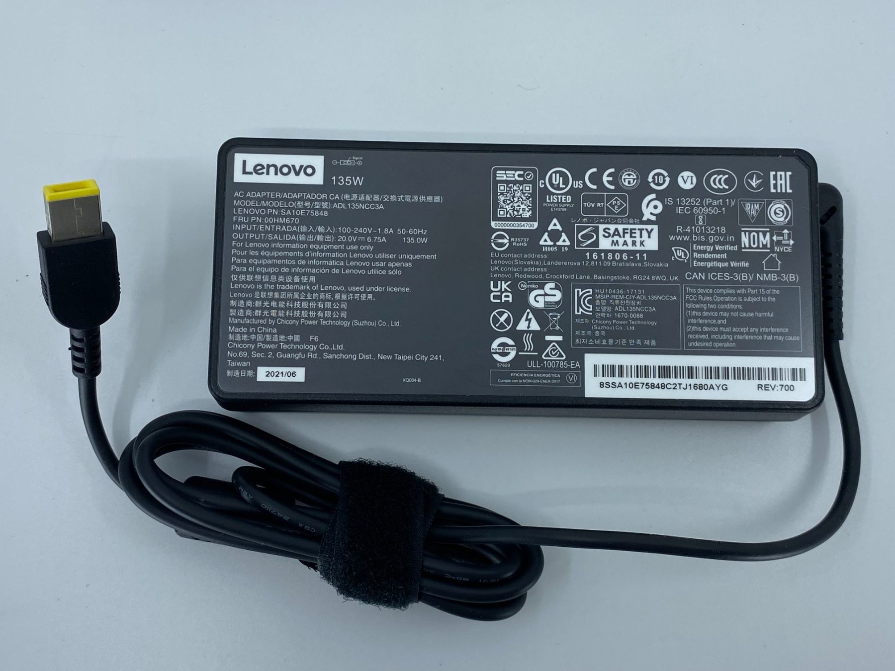 Lenovo Dockingstation: Lenovo ThinkPad Universal Thunderbolt 4 Dock 135W – Neu (gemäss Beschreibung) aus Langwiesen von Restposten-24 5