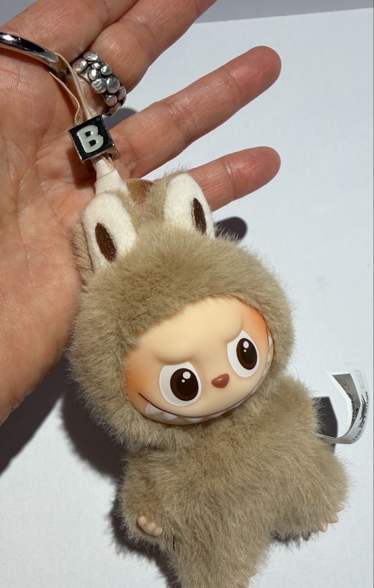 Porte-clés: Labubu Pin for love - B – D'occasion à Gümligen par JCJewell 2
