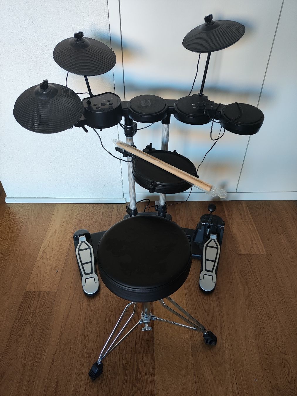 Strumenti musicali: E-Drum Millenium HD-50 – Usato da Zürich venduto da Torinocalcio