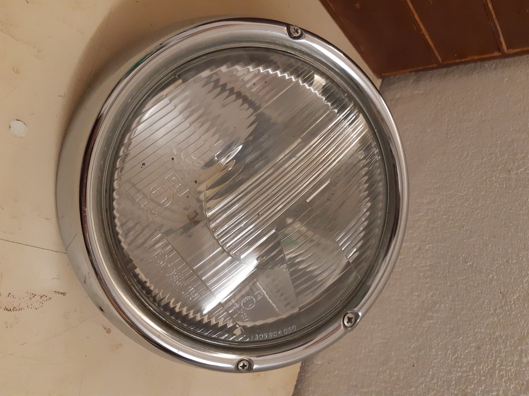 VW Fari: Phare VW coccinelle – Usato da Ependes VD venduto da Cartonabanane 1
