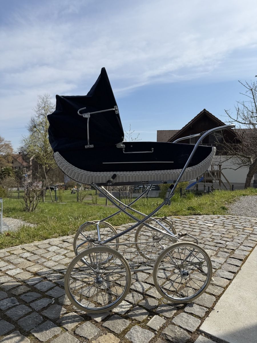 Carrozzine: Wunderschöner Vintage Kinderwagen – Usato da Teufen AR venduto da sarahbue