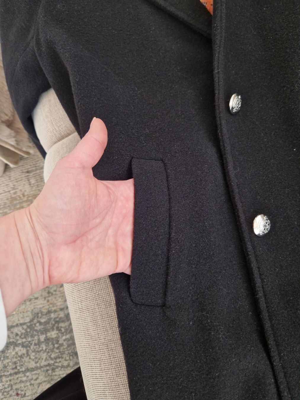 Cappotti: Eleganter Wintermantel, schwarz, Gr. 40 – Usato da Erlinsbach SO venduto da ULIKH 7