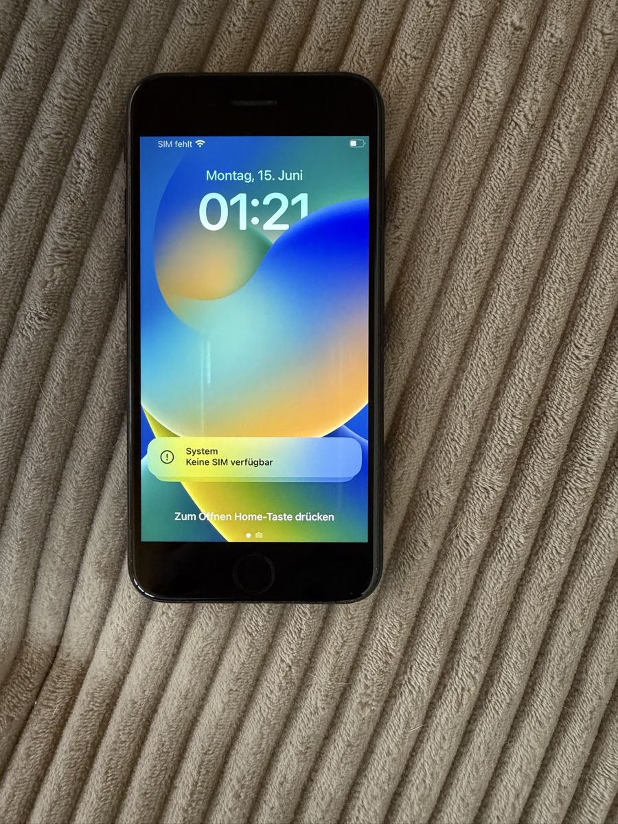 Apple Telefoni cellulari / Smartphones: Apple iPhone SE (2. Generation, 2020)wie neu – Nuovo (secondo la descrizione) da Recherswil venduto da luca_v
