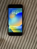Apple iPhone SE (2. Generation, 2020)fast neuwertig