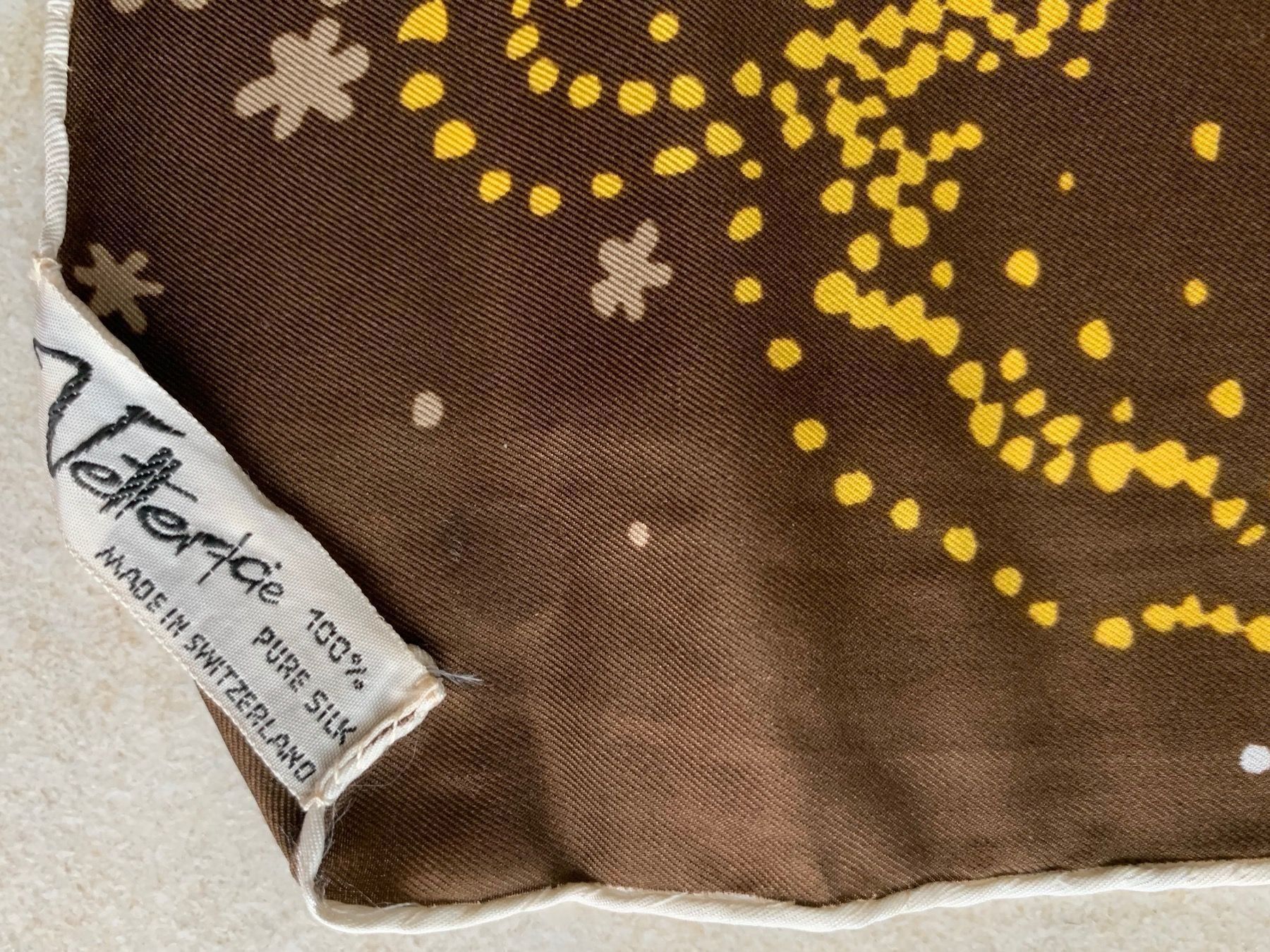 Foulards & écharpes: Foulard Seide – D'occasion à Zürich par ruedigg 1