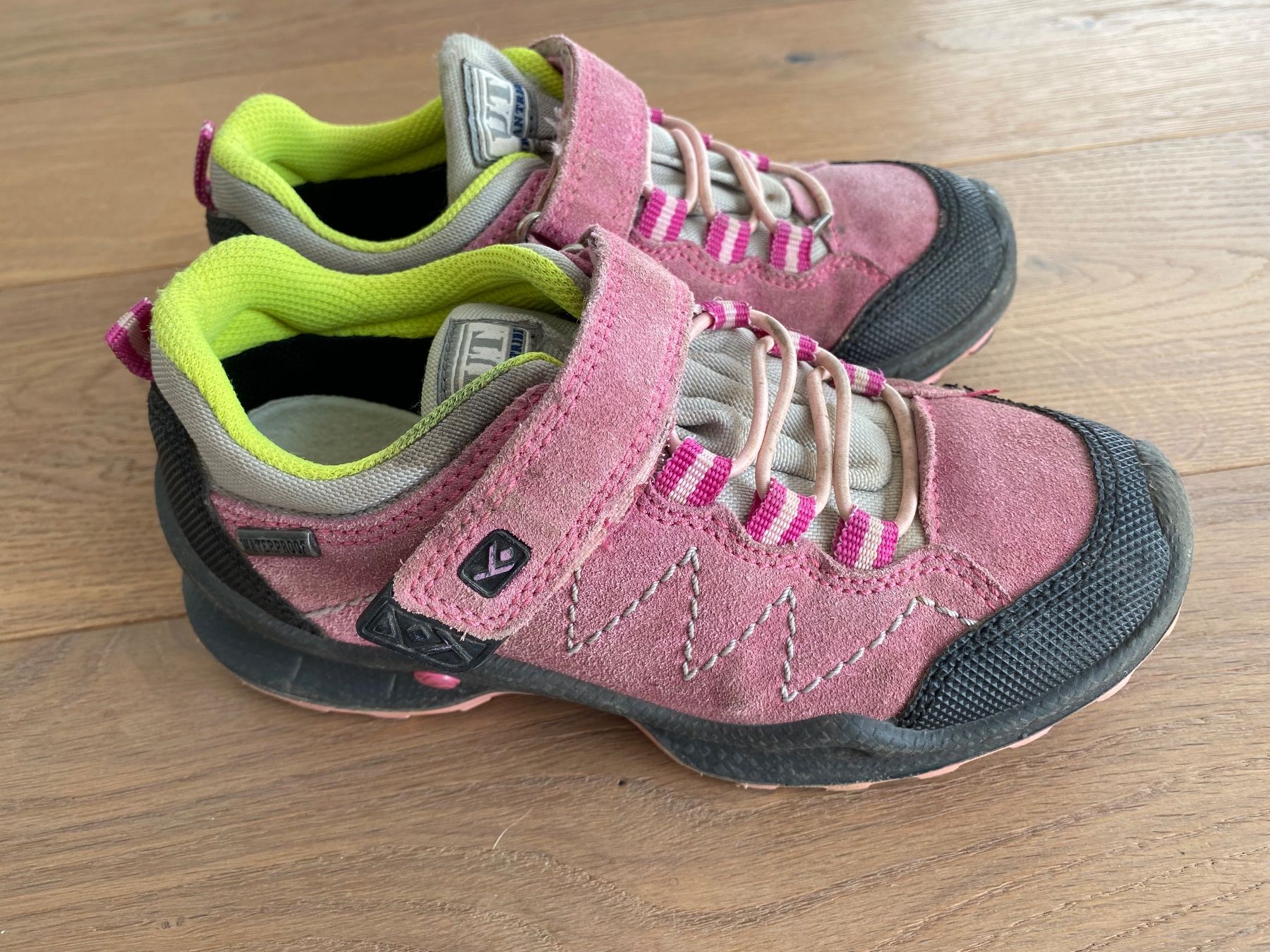 Scarpe per ragazze: Trekkingschuhe Grösse 31 – Usato da Basadingen venduto da Susanita0