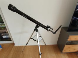 Refraktor Teleskop ZAVARIUS 60/900 mit Stativ 