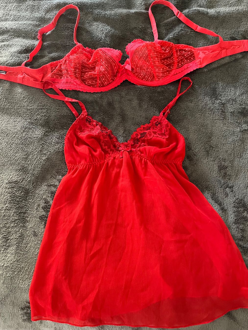 Altra biancheria intima: Set lace body top and top bustier – Usato da Chêne-Bougeries venduto da Seetooyoo