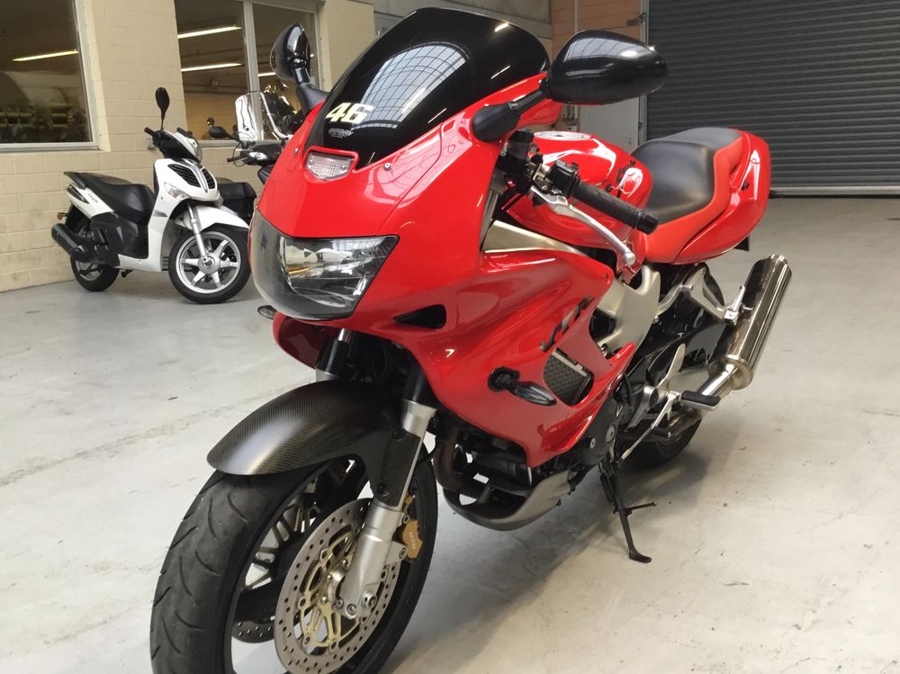 Honda VTR 1000F (Gebraucht) in strengelbach für CHF 1990 – nur Abholung ...