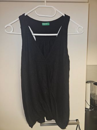 Benetton Top Schwarz unten anliegend, ohne Grösse (S?)