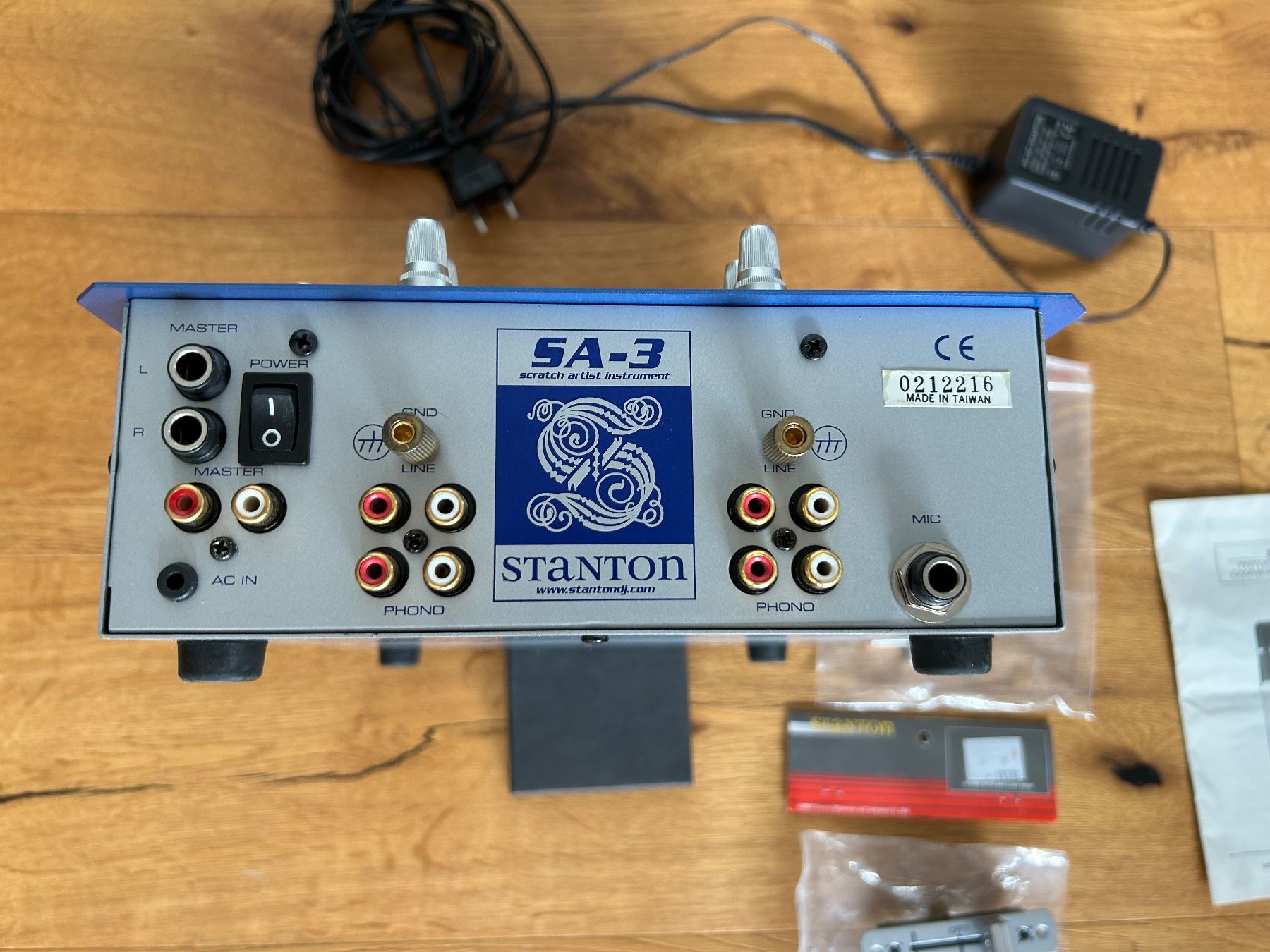 Console di mixaggio: Stanton SA-3 DJ Mixer – Usato da Jona venduto da rappi-jona 1