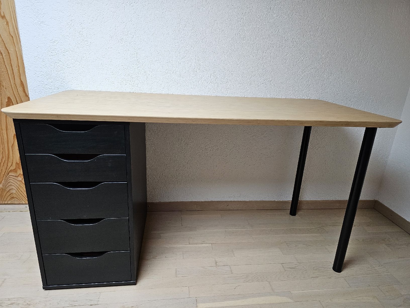 Ikea Schreibtische: Ikea Schreibtisch – Gebraucht aus Ennetmoos von Luzern3000