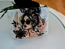 Kleine Kosmetiktasche Neu