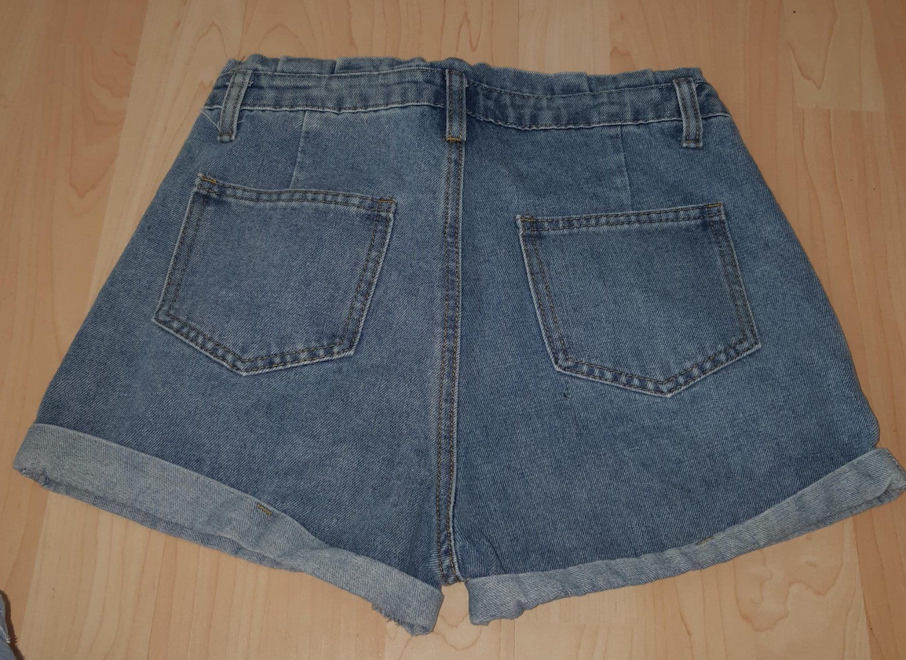 Shein Pantaloni: Mädchen Shorts, Gr. 12-13-Jährige, Marke: SHEIN – Usato da sachseln venduto da soficool 5