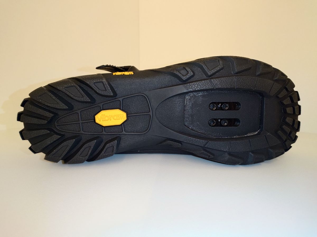 Giro Scarpe da uomo: Giro Terraduro Schuh Gr. 40 – Nuovo (secondo la descrizione) da Bülach venduto da Bike_Base_Store_GmbH 1