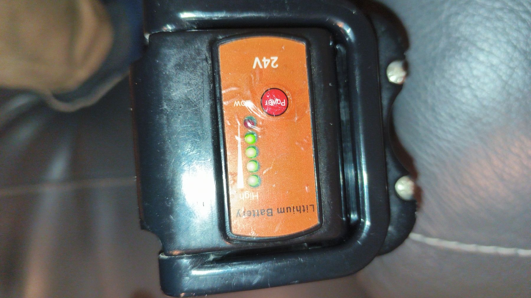 Batterie: Akku 24v und Ladegerät  – Usato da Basel venduto da zvonko11 3